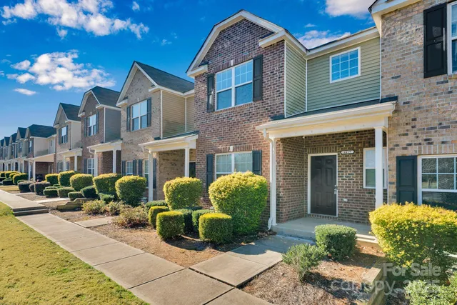 a house view with a outdoor space