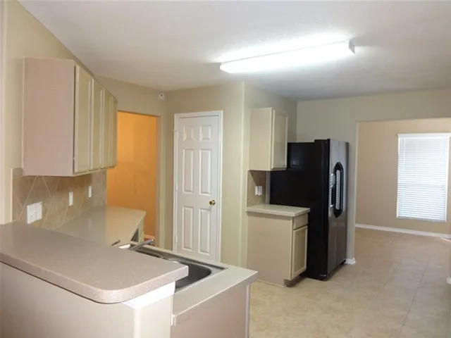 $2,335 | 19515 Providence Shore Way, Cypress, TX 77433