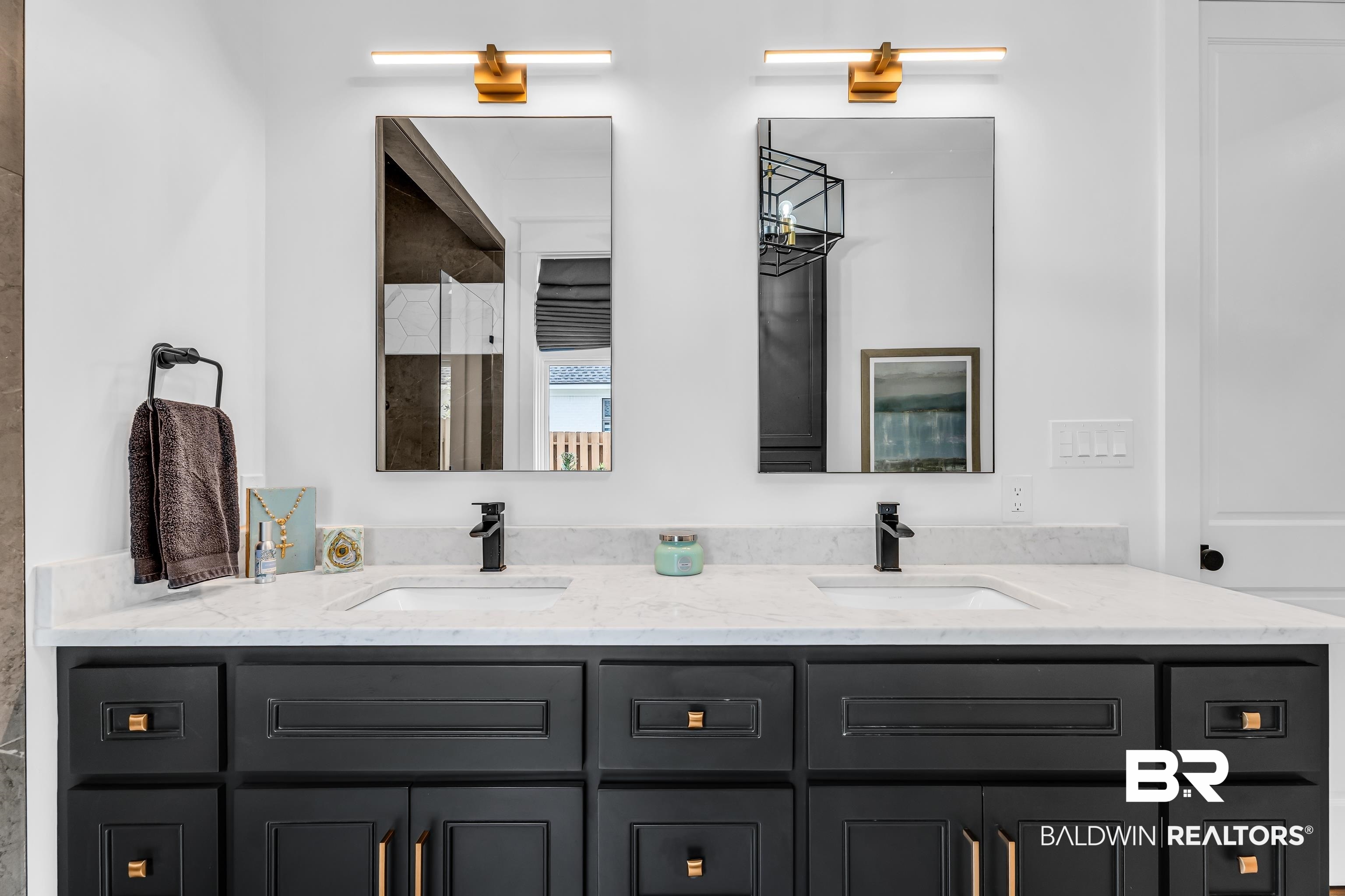 20279 Bishop Road Fairhope, AL 36532 - Photo 24 of 42 Primary Bath Vanity