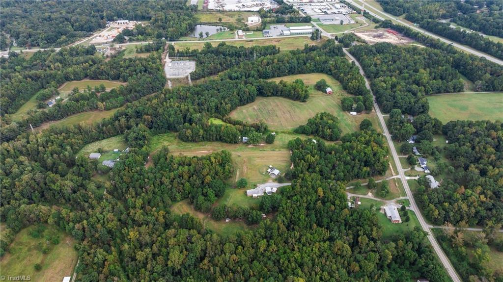 4634 South Holden Road Greensboro, NC 27406 - Photo 2 of 8