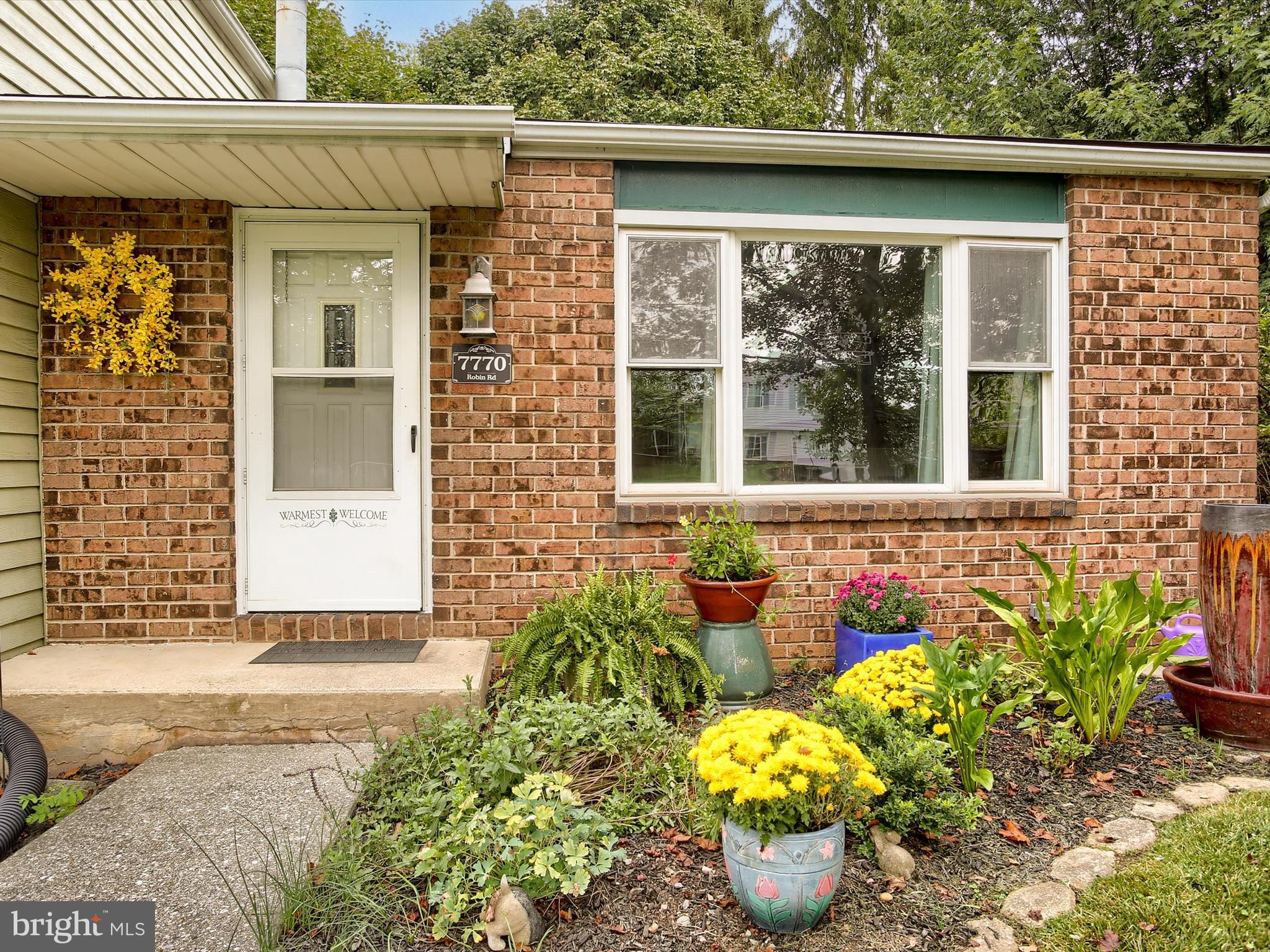 7770 Robin Road Harrisburg, PA 17111 - Photo 3 of 24 Gallery Image 3