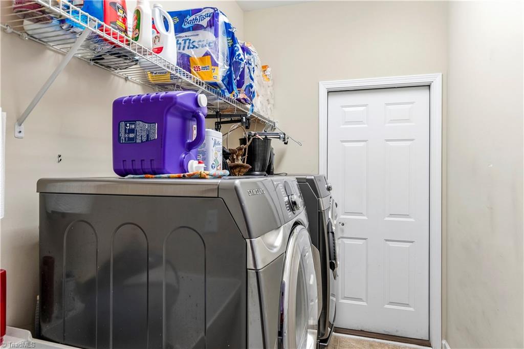 3025 Sycamore Point Trail High Point, NC 27265 - Photo 23 of 40