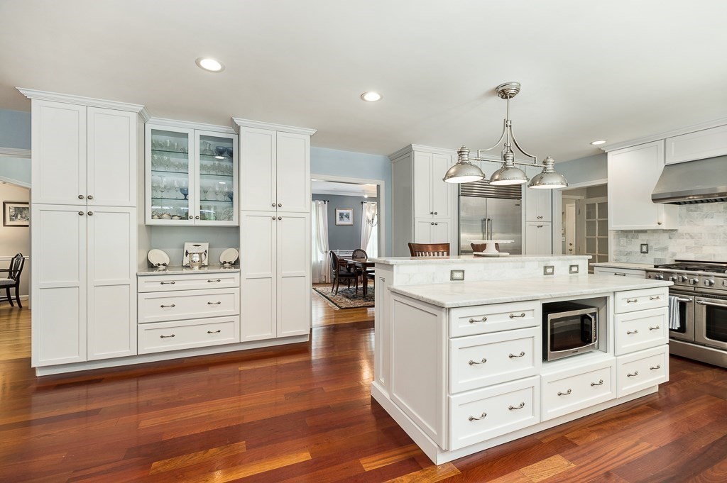34 Old Planters Road Beverly, MA 01915 - Photo 3 of 27 Gallery Image 3