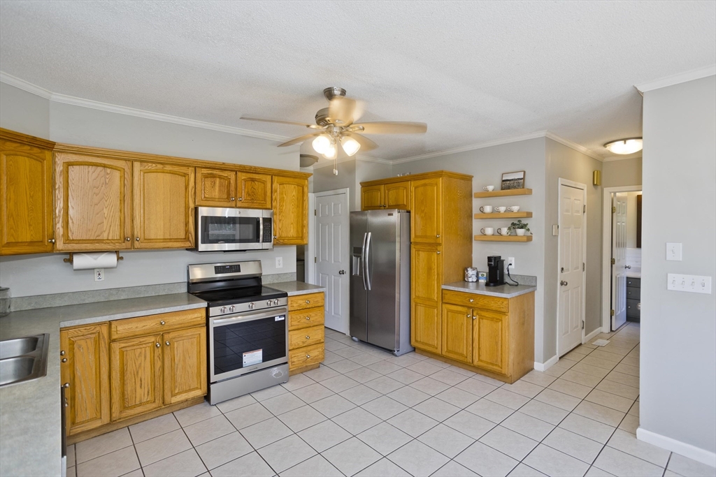 26 Laro Road Southwick, MA 01077 - Photo 7 of 21