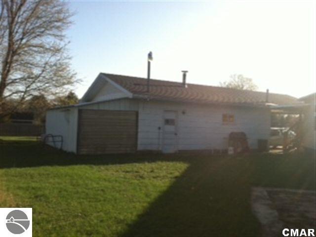 4820 Washington Road Clare, MI 48617 - Photo 2 of 19 1769299-2.JPG