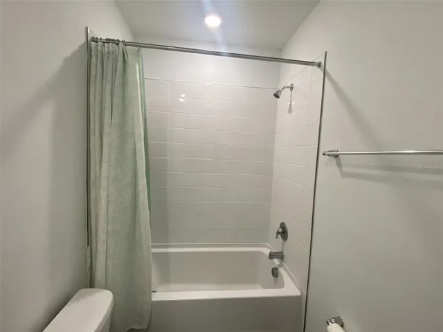 $2,150 | 261 Royal Spoonbill Drive, Ruskin, FL 33570