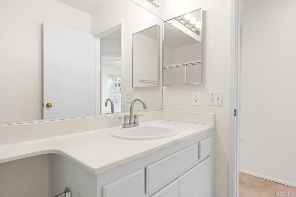 740 Edgewater Drive, Unit D Chula Vista, CA 91913 - Photo 25 of 58