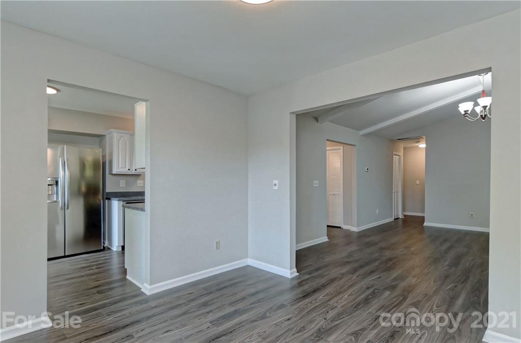 6109 Thermal Road Charlotte, NC 28211 - Photo 12 of 21 Gallery Image 12
