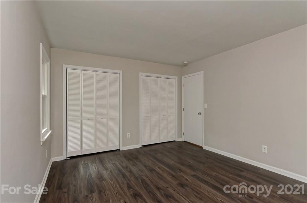 6109 Thermal Road Charlotte, NC 28211 - Photo 14 of 21 Gallery Image 14
