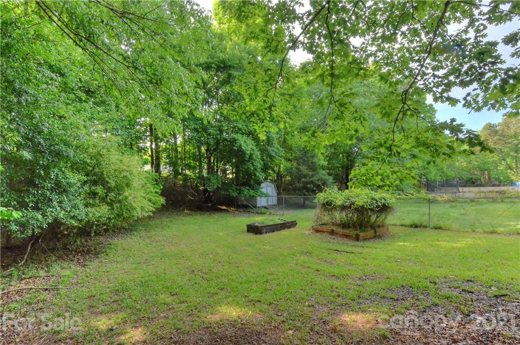 6109 Thermal Road Charlotte, NC 28211 - Photo 19 of 21 Gallery Image 19