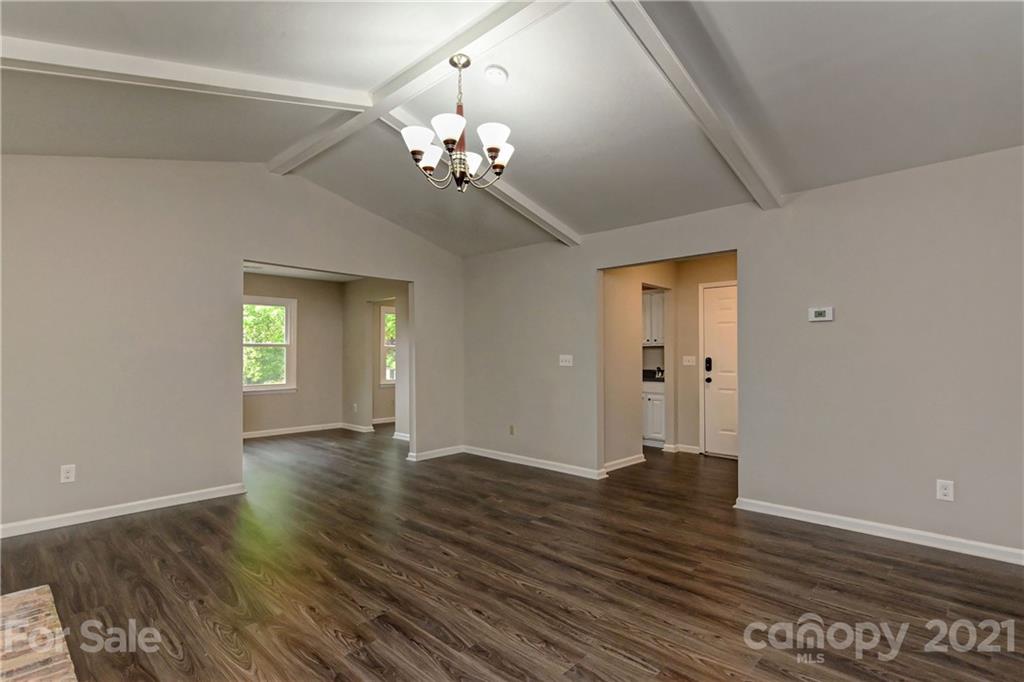 6109 Thermal Road Charlotte, NC 28211 - Photo 7 of 21 Gallery Image 7