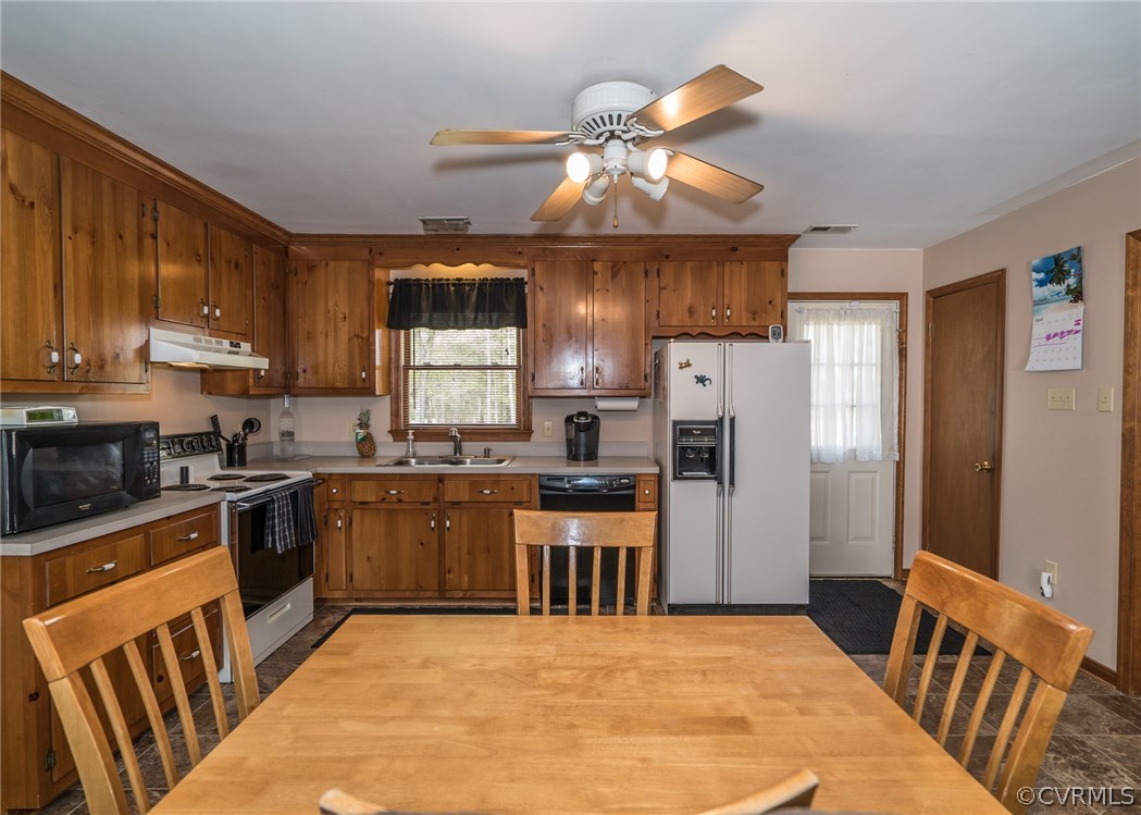 2592 Pilkington Road Powhatan, VA 23139 - Photo 5 of 22 Gallery Image 5