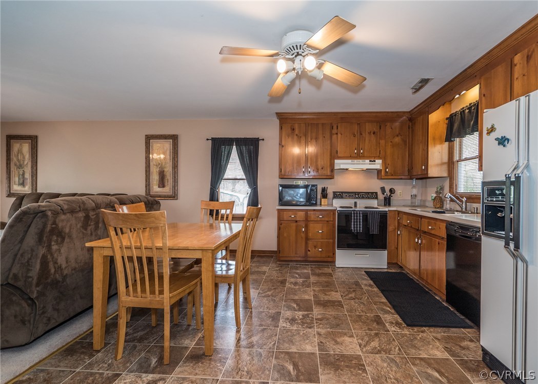 2592 Pilkington Road Powhatan, VA 23139 - Photo 7 of 22 Gallery Image 7