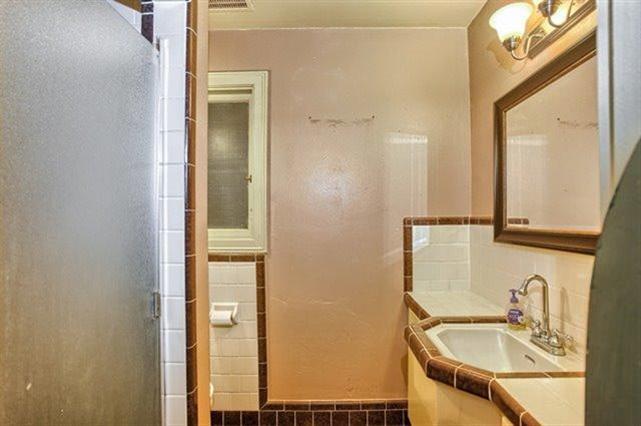 2309 Hillcrest Road Medford, OR 97504 - Photo 15 of 35 Additional Photo