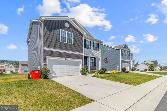 a front view of house with yard