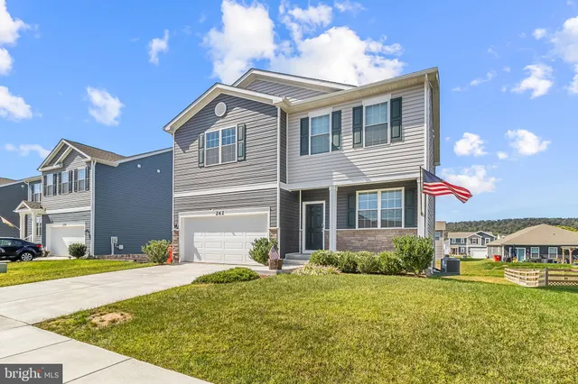 a front view of house with yard