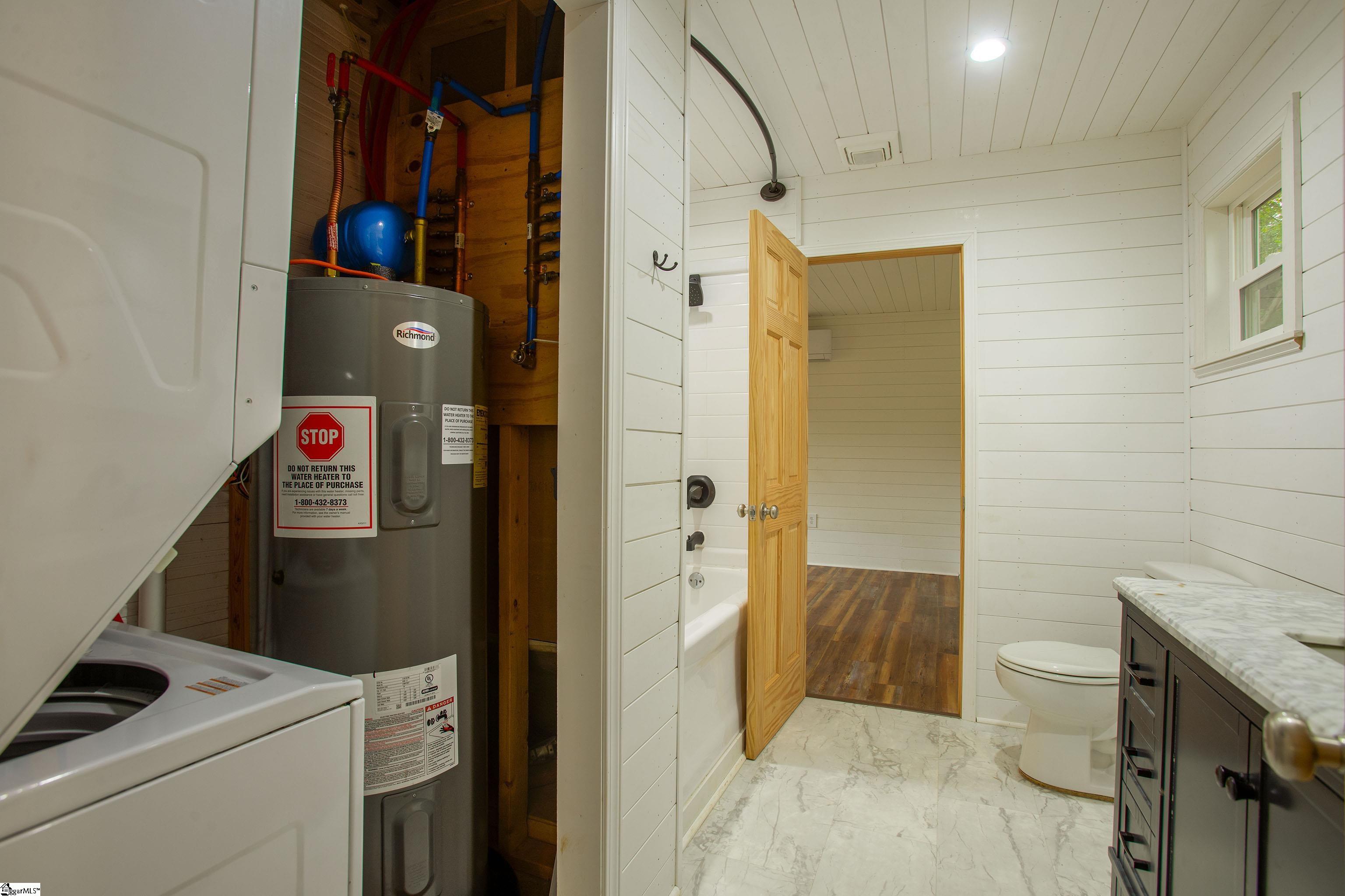 492 Edgewater Road Woodruff, SC 29388 - Photo 14 of 40