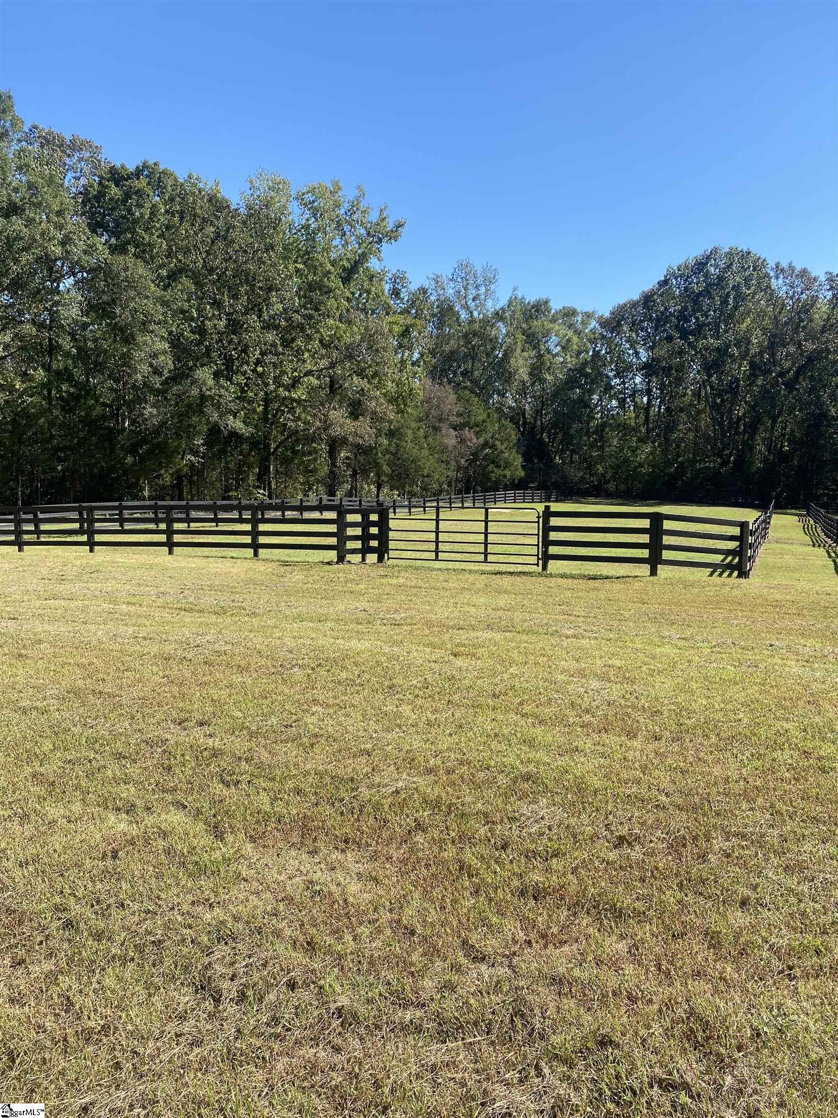 492 Edgewater Road Woodruff, SC 29388 - Photo 24 of 40