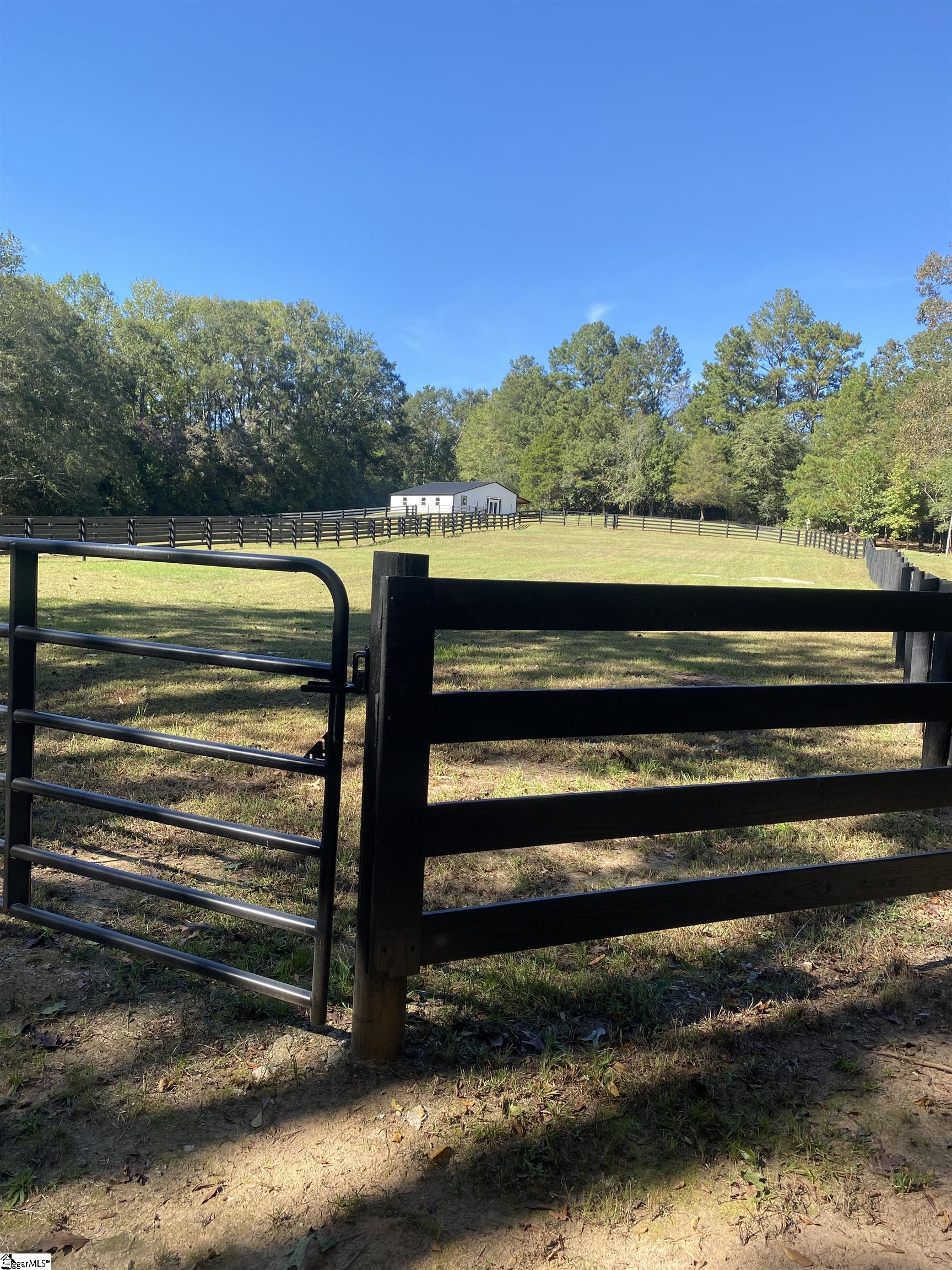 492 Edgewater Road Woodruff, SC 29388 - Photo 26 of 40