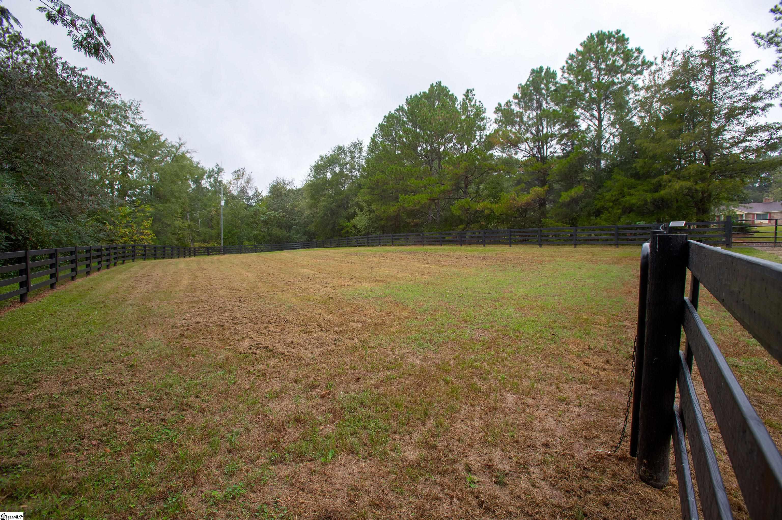 492 Edgewater Road Woodruff, SC 29388 - Photo 30 of 40