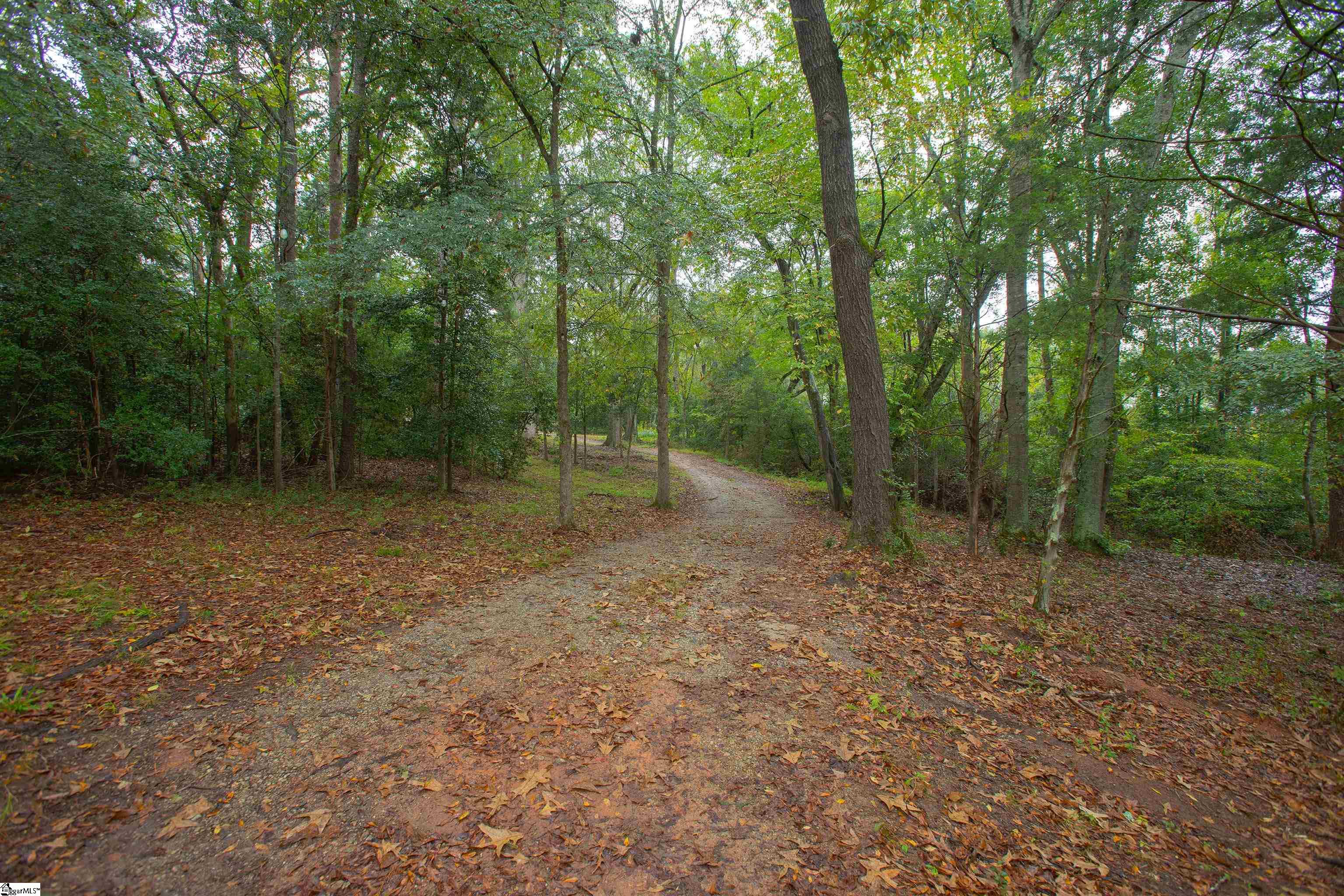 492 Edgewater Road Woodruff, SC 29388 - Photo 31 of 40