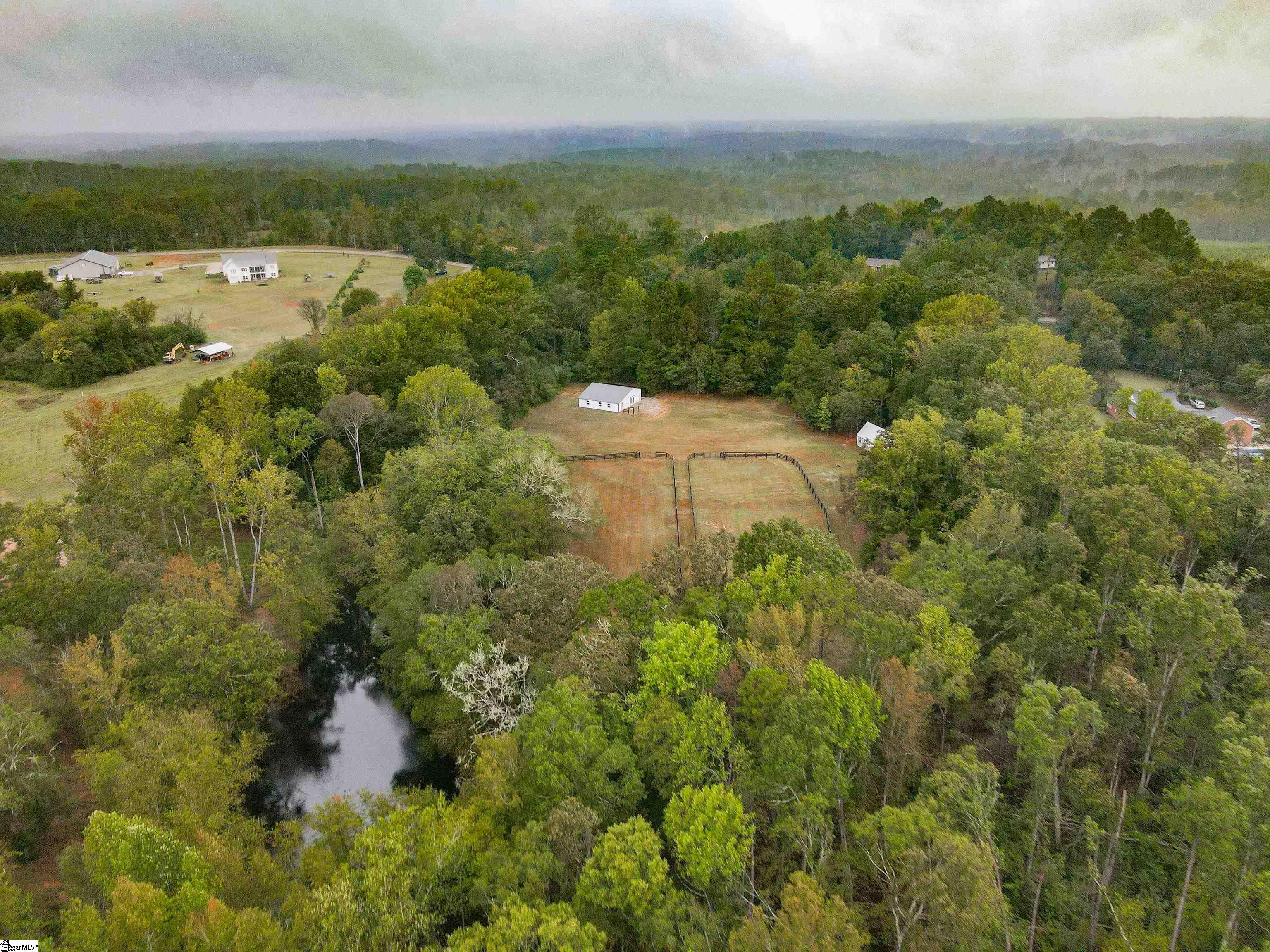 492 Edgewater Road Woodruff, SC 29388 - Photo 36 of 40