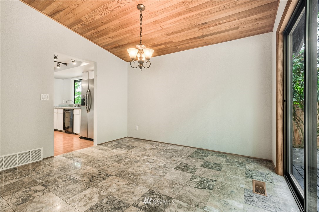 14503 178th Avenue Southeast Renton, WA 98059 - Photo 12 of 24