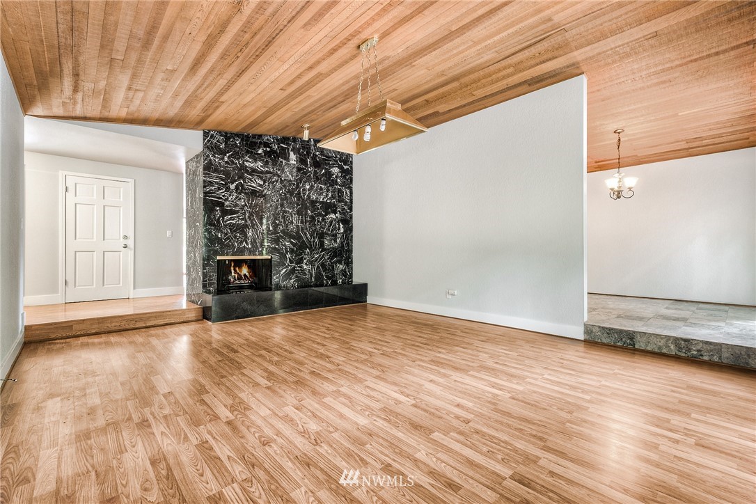 14503 178th Avenue Southeast Renton, WA 98059 - Photo 13 of 24