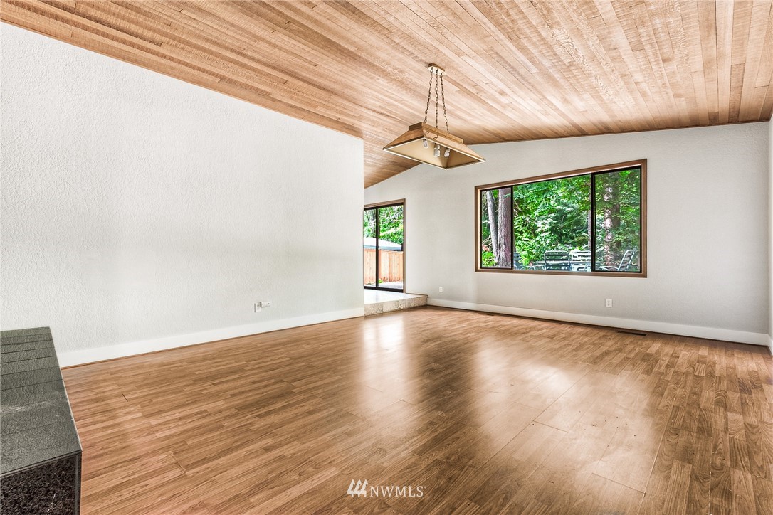 14503 178th Avenue Southeast Renton, WA 98059 - Photo 14 of 24