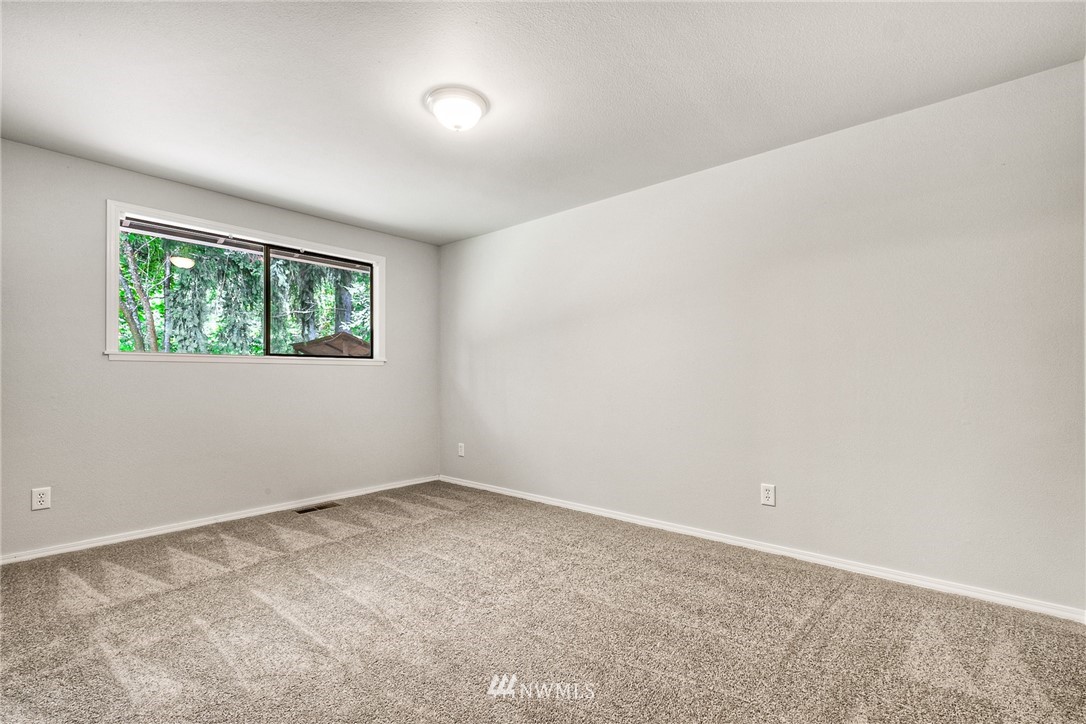 14503 178th Avenue Southeast Renton, WA 98059 - Photo 15 of 24
