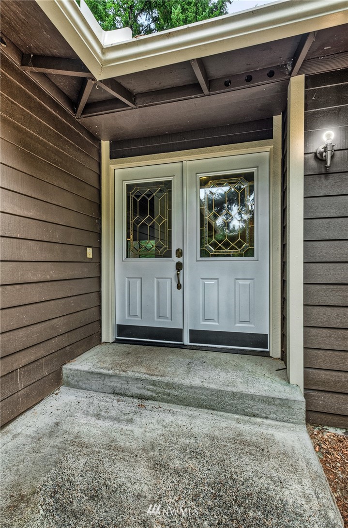 14503 178th Avenue Southeast Renton, WA 98059 - Photo 3 of 24