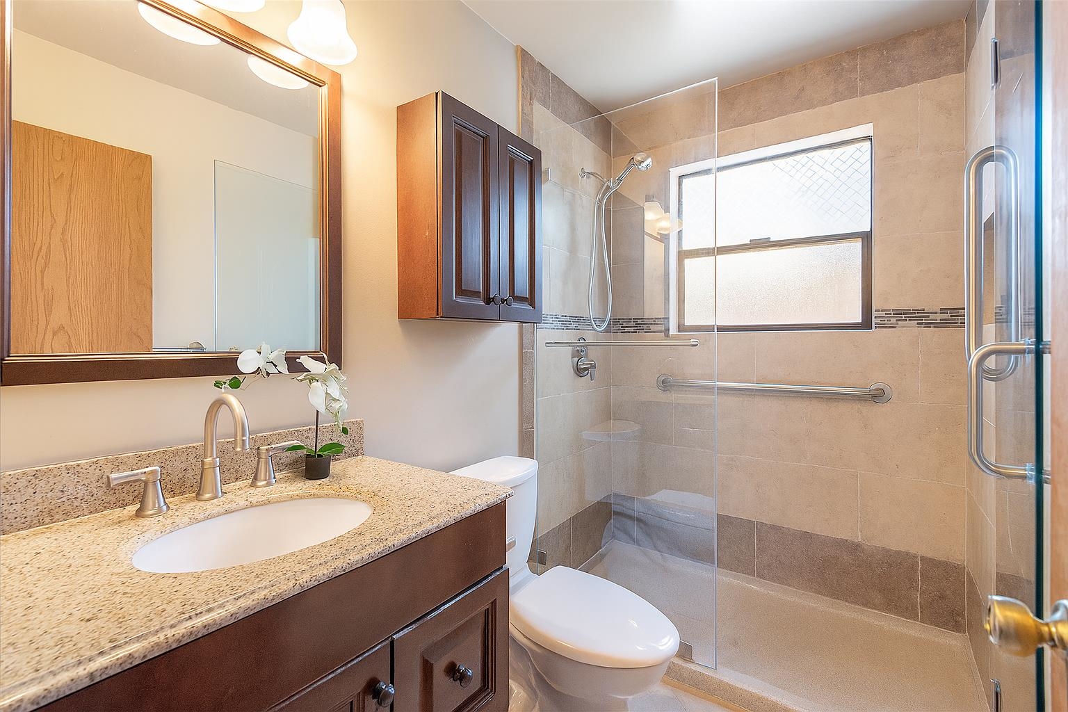 14129 Tyrol Road Truckee, CA 96161 - Photo 17 of 24 Gallery Image 17