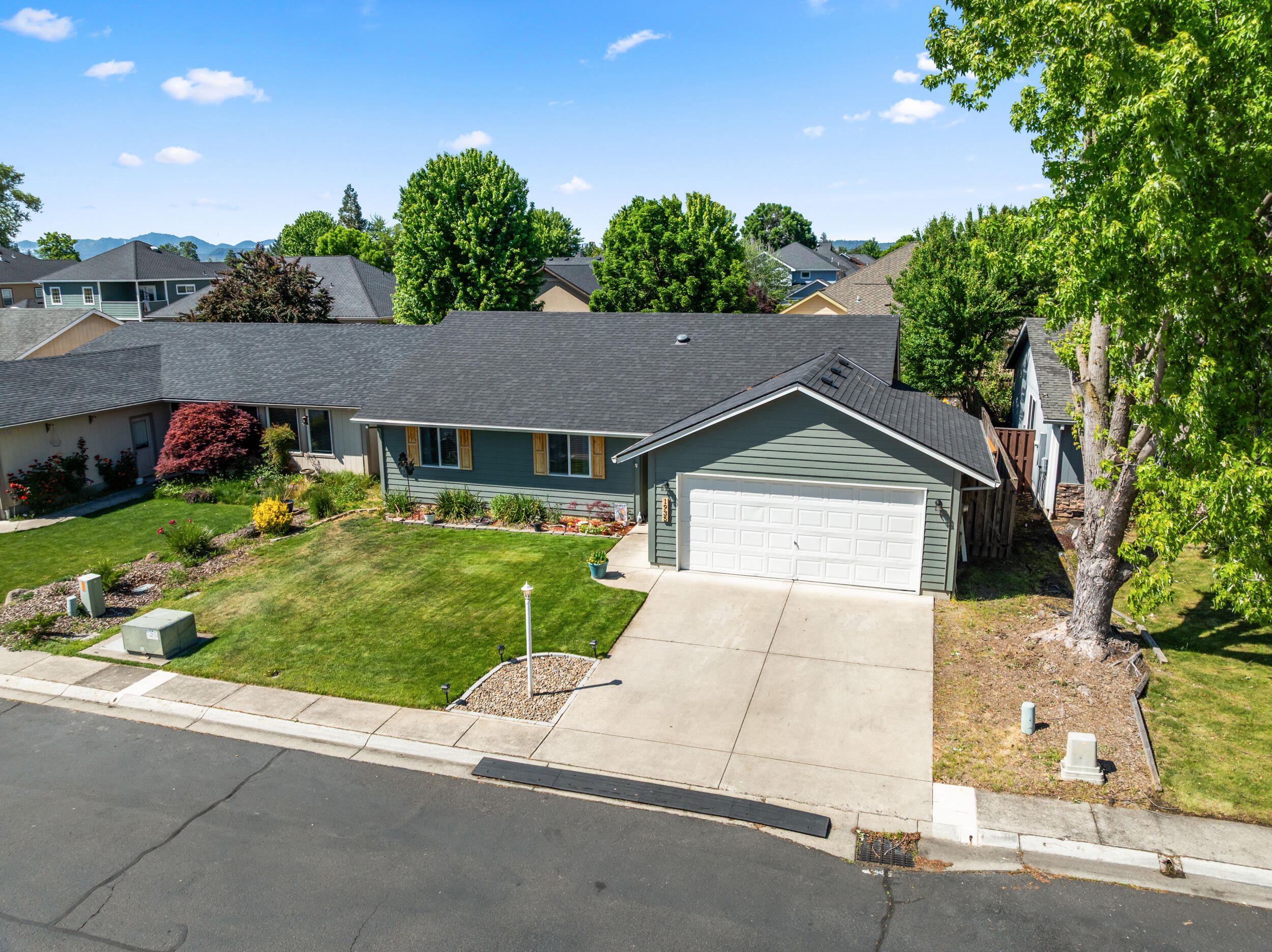 1935 Walnut Grove Lane Central Point, OR 97502 - Photo 36 of 46 36_1935-walnut-grove-ln-drone-09