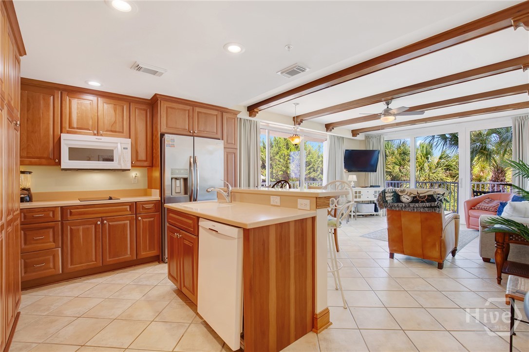 404 Butler Avenue, Unit 311 Tybee Island, GA 31328 - Photo 13 of 37