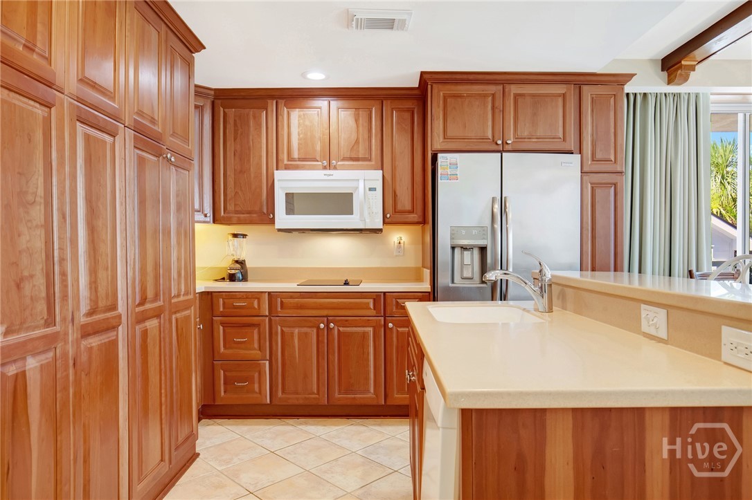 404 Butler Avenue, Unit 311 Tybee Island, GA 31328 - Photo 18 of 37