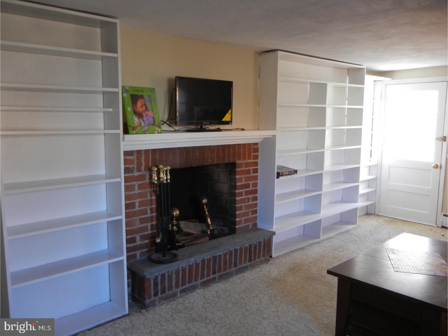 323 Parham Road Springfield, PA 19064 - Photo 9 of 19