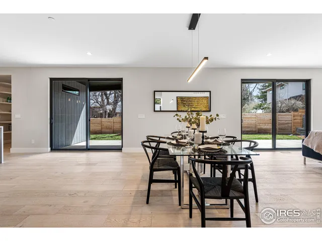a view of a livingroom and dining room