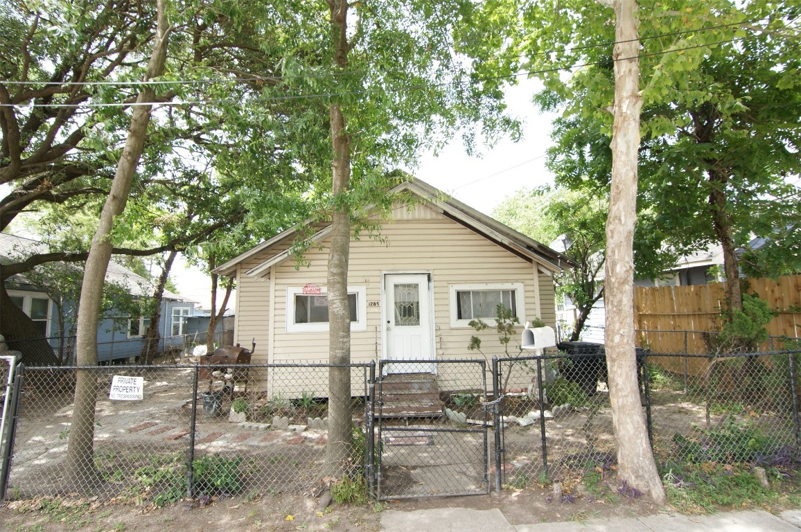 1265 Morris Street Houston, TX 77009 - Photo 12 of 21