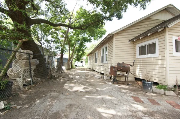 $215,000 | 1265 Morris Street, Houston, TX 77009