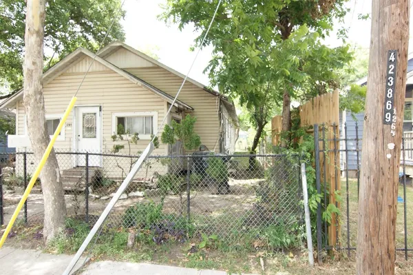 $215,000 | 1265 Morris Street, Houston, TX 77009