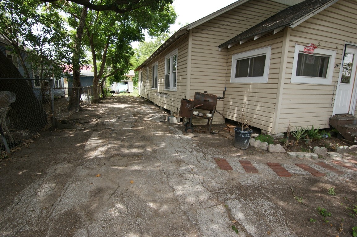 1265 Morris Street Houston, TX 77009 - Photo 2 of 21