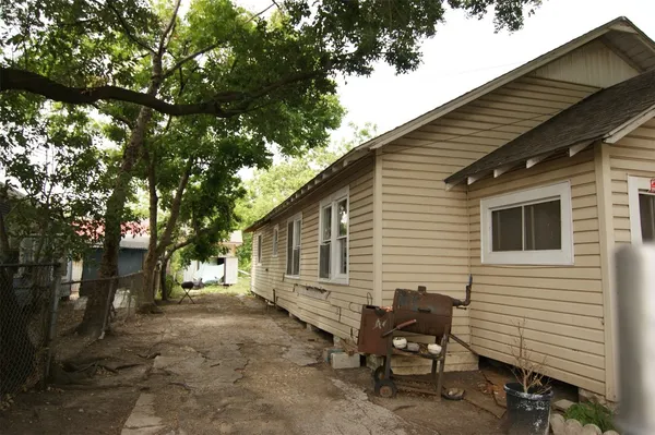 $215,000 | 1265 Morris Street, Houston, TX 77009