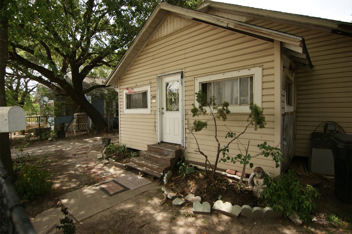 1265 Morris Street Houston, TX 77009 - Photo 10 of 21