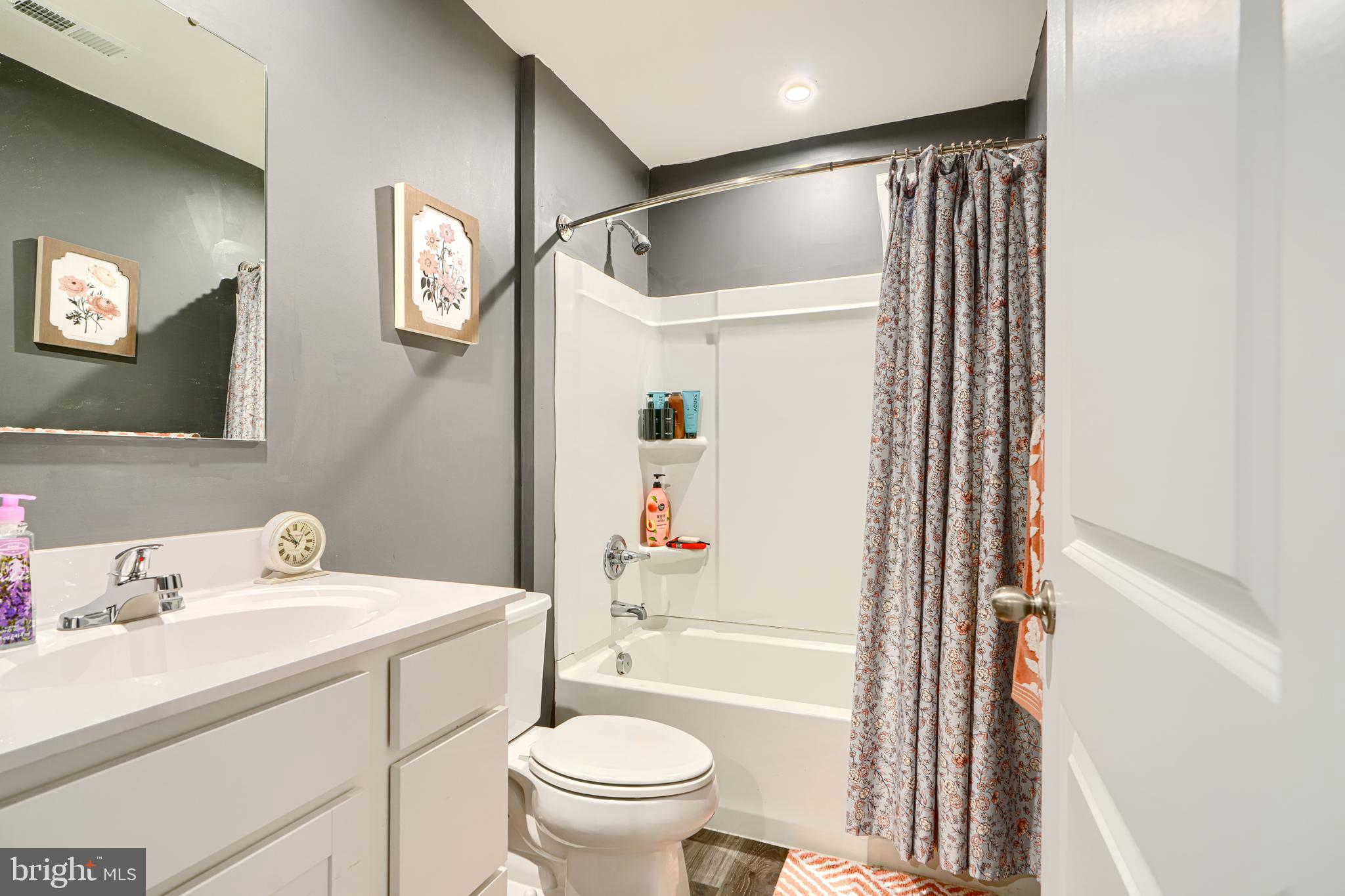 104 Magnolia Drive Elkton, MD 21921 - Photo 31 of 46 Hall Bathroom