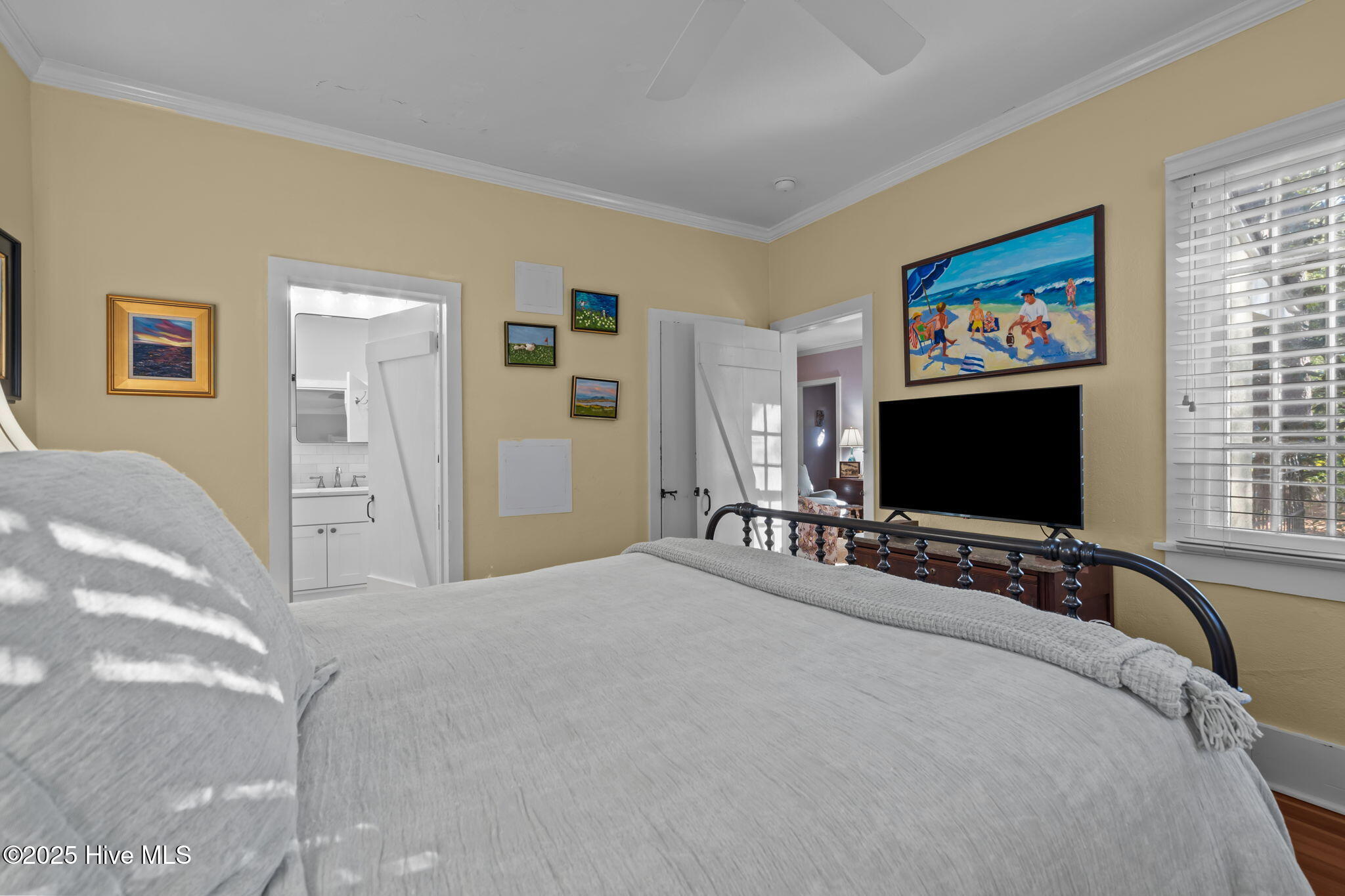 45 Everette Road Pinehurst, NC 28374 - Photo 13 of 48 First floor master bedroom