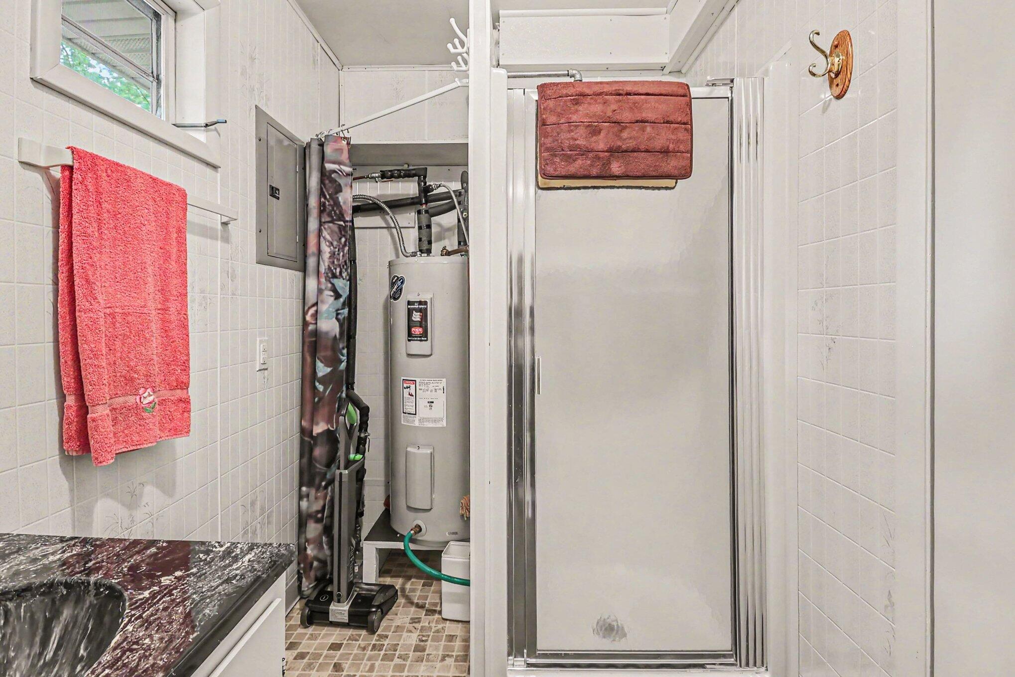 4616 Chalker Road Wellston, MI 49689 - Photo 14 of 23 Bathroom