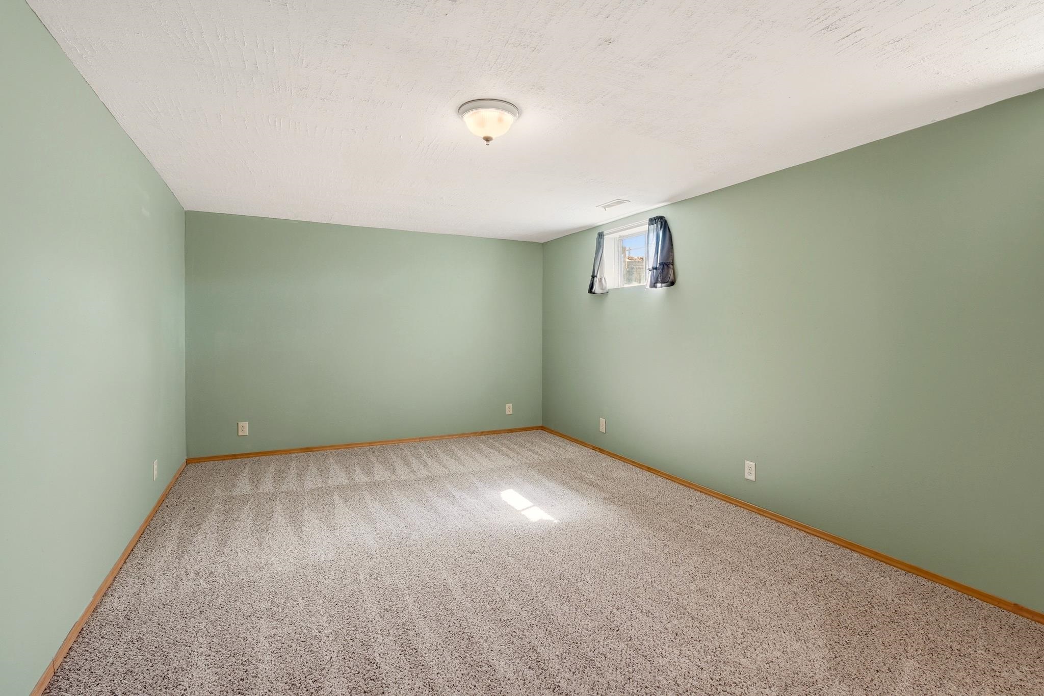 1225 South Woodlawn Road Spokane Valley, WA 99216 - Photo 26 of 42