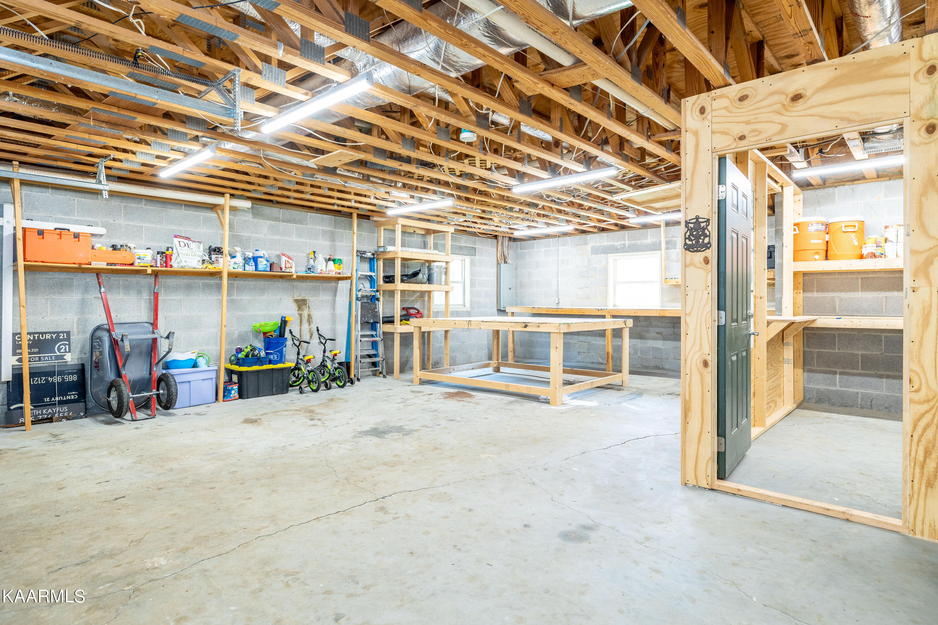 164 Pleasant View Loop Clinton, TN 37716 - Photo 32 of 34 Windows allow for great lighting