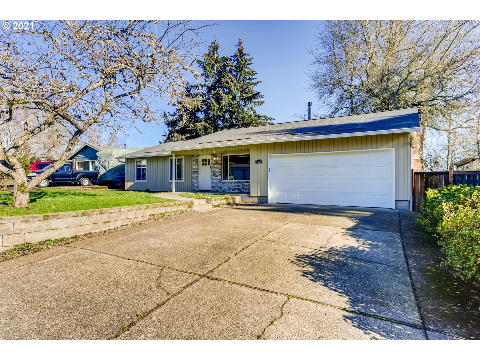 7848 Southwest 166th Place Beaverton, OR 97007 - Photo 2 of 32 Gallery Image 2