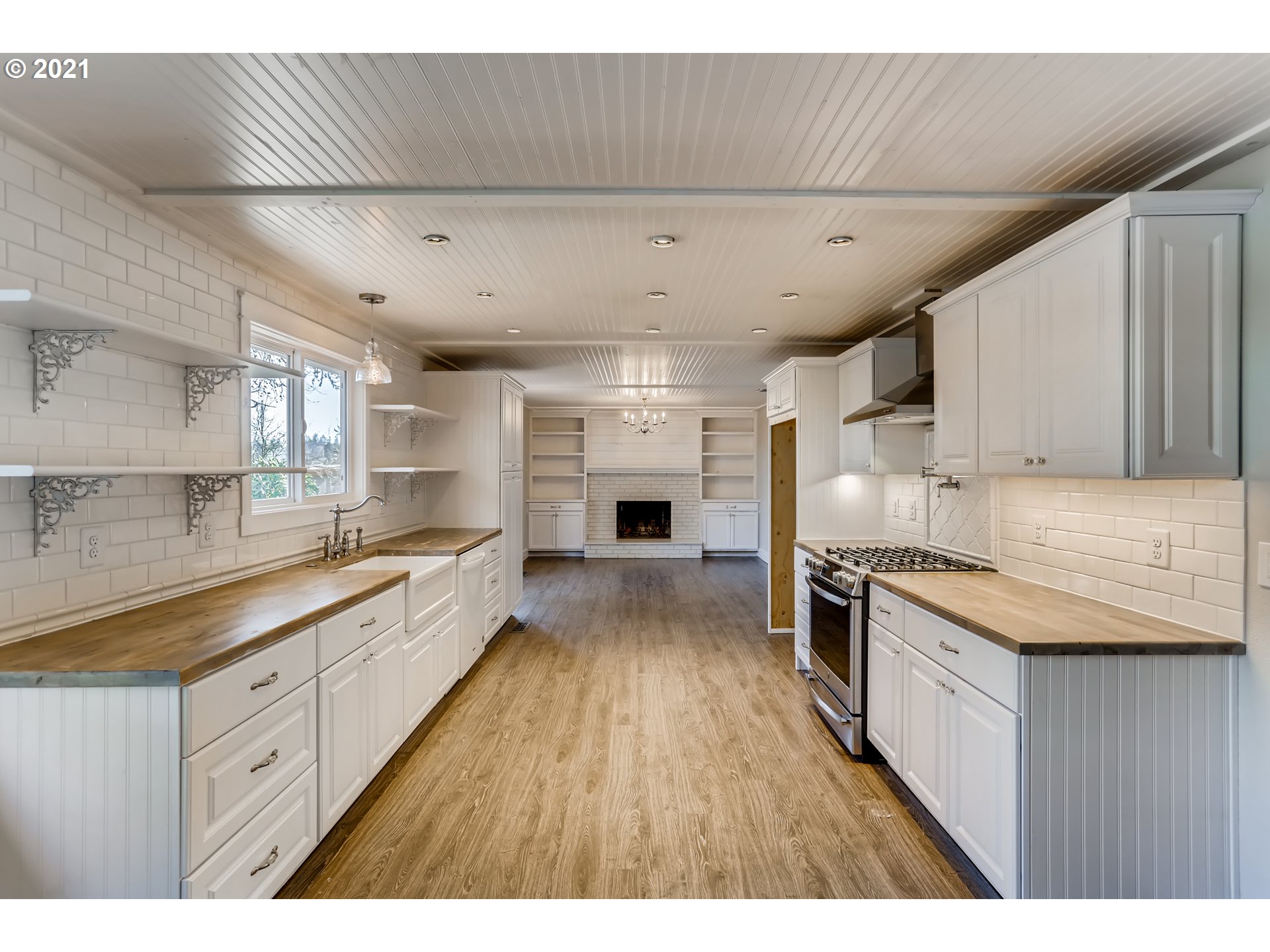 7848 Southwest 166th Place Beaverton, OR 97007 - Photo 11 of 32 Gallery Image 11
